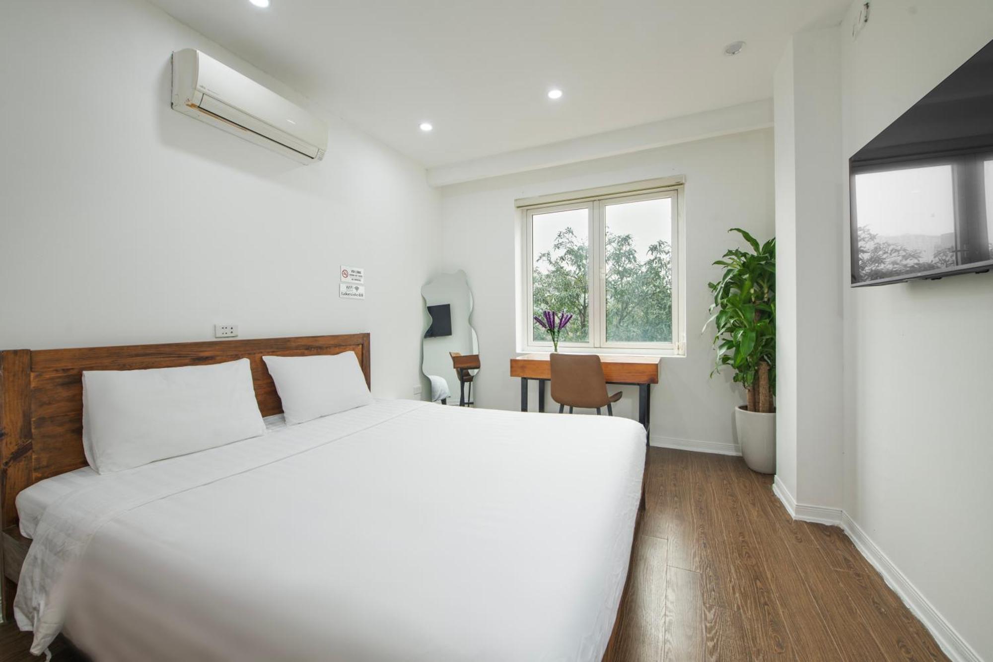 Lakeside House Hanoi Exterior photo